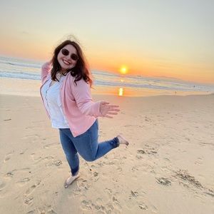 Meet your Posher, Isis